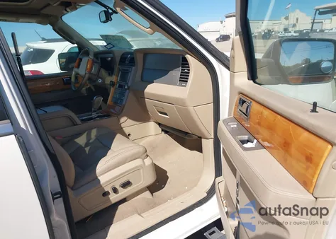 2008 Lincoln Navigator z USA, uszkodzony, nr VIN 5LMFU28508LJ12665